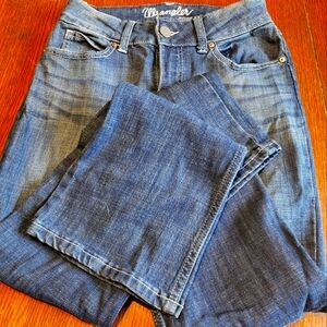 Ladies Wrangler Boot Cut Jeans Size 1x32